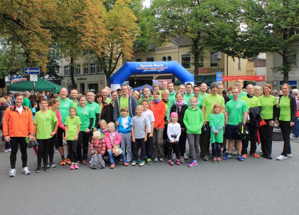 Das Team von Murtfeldt Kunststoffe beim 13. Schwerter Hospizlauf 2015