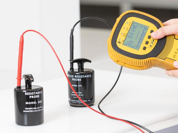 Murtfeldt: Nový člen rodiny originálních materiálů ״S״ plus+® white ESD